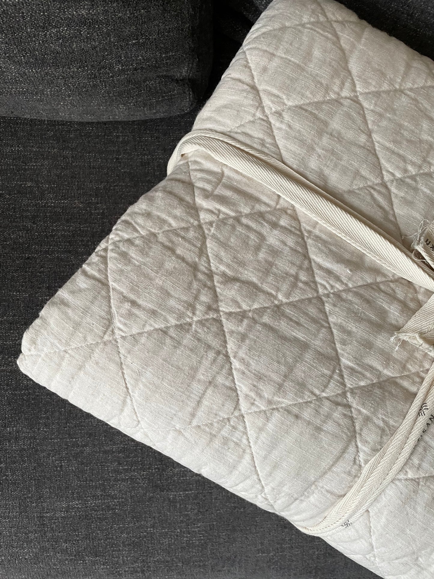 Queen Size Neutral Ivory Color 100% Cotton Quilt