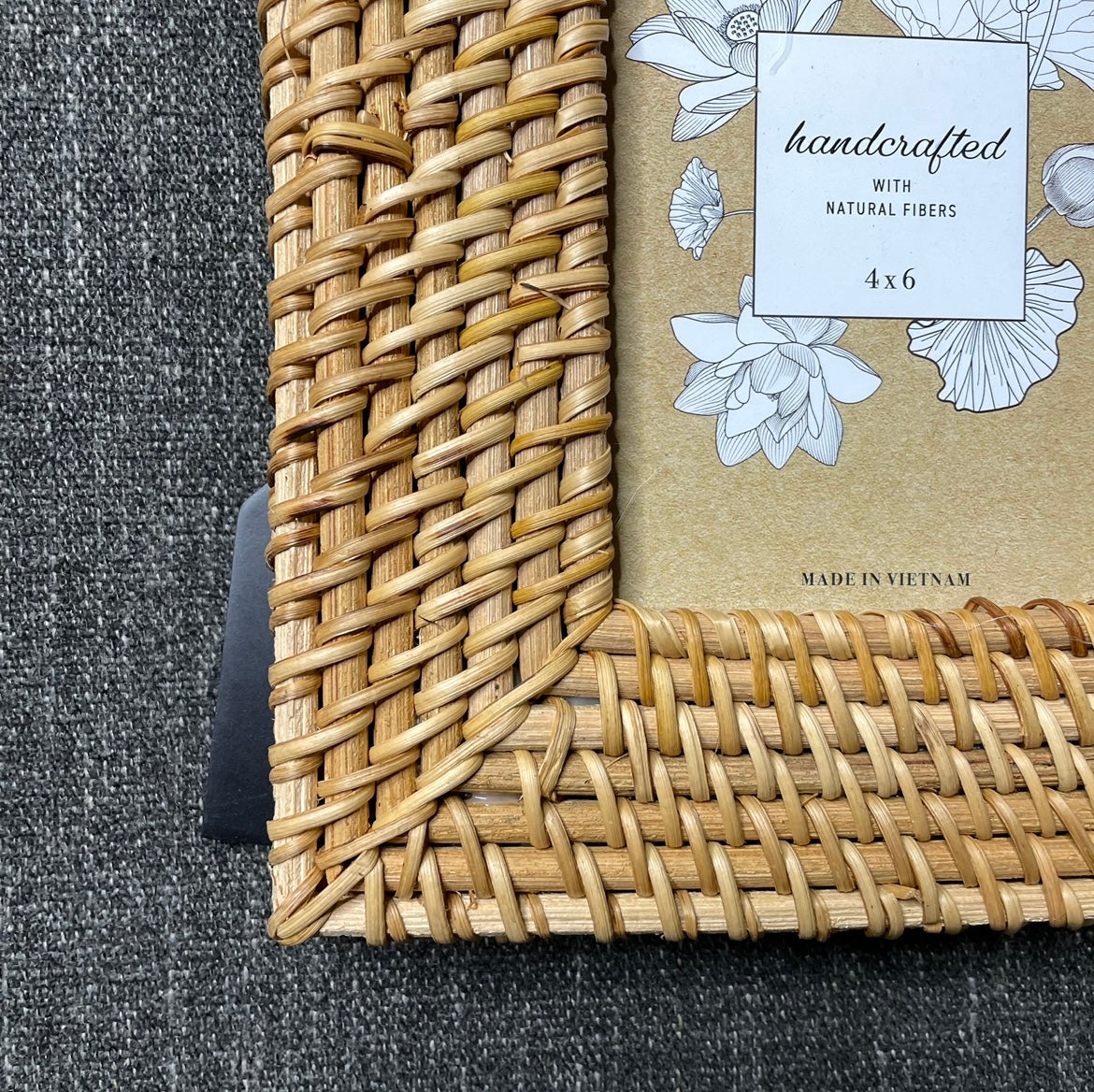Natural Hand Woven 4x6 Picture Frame